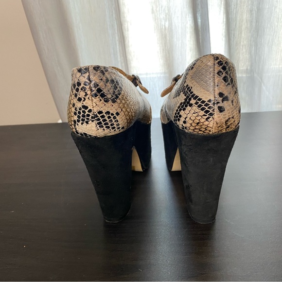 Deena & Ozzy snakeskin platform heels size 8 - Picture 8 of 8